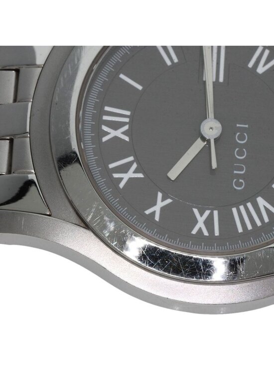 Gucci Round Face Watch SS main image 3